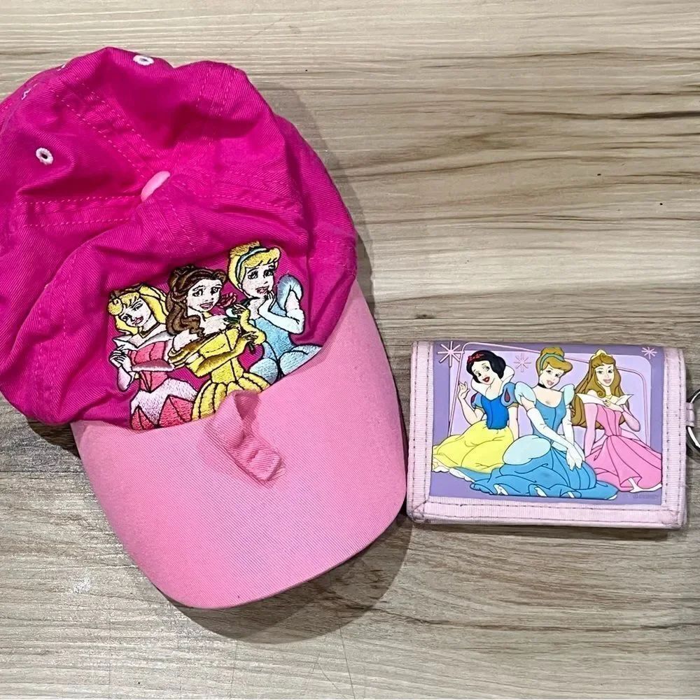 Walt Disney World Hat and Wallet Girls